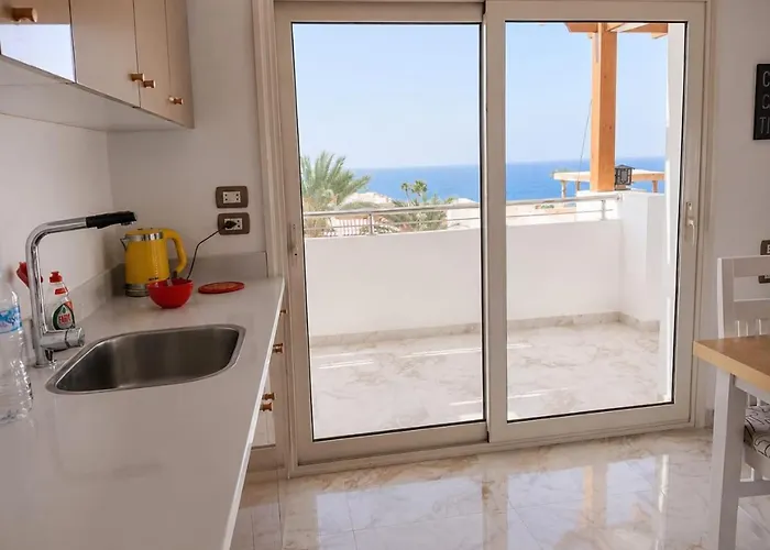Three Bedrooms Rooftop Seaview