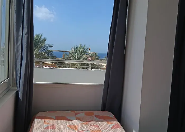 Three Bedrooms Rooftop Seaview *