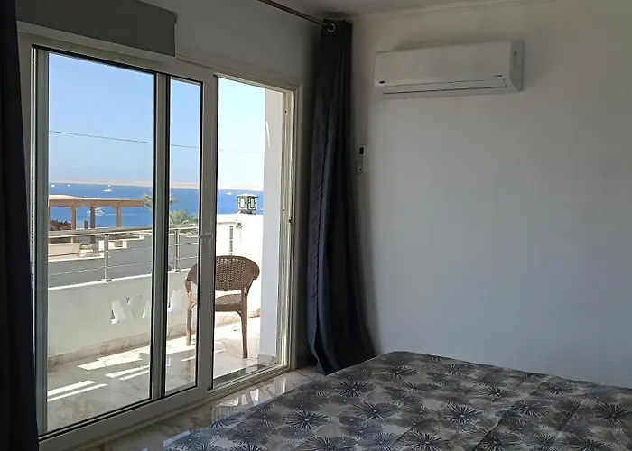 Three Bedrooms Rooftop Seaview